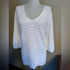 Avalin White Women’s V-Neck Sweater One Size